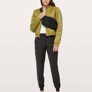 Lululemon On The Fly Jogger